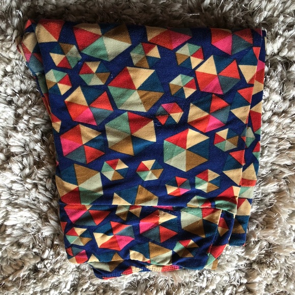 LuLaRoe Pants - LulaRoe Tall and Curvy Leggings